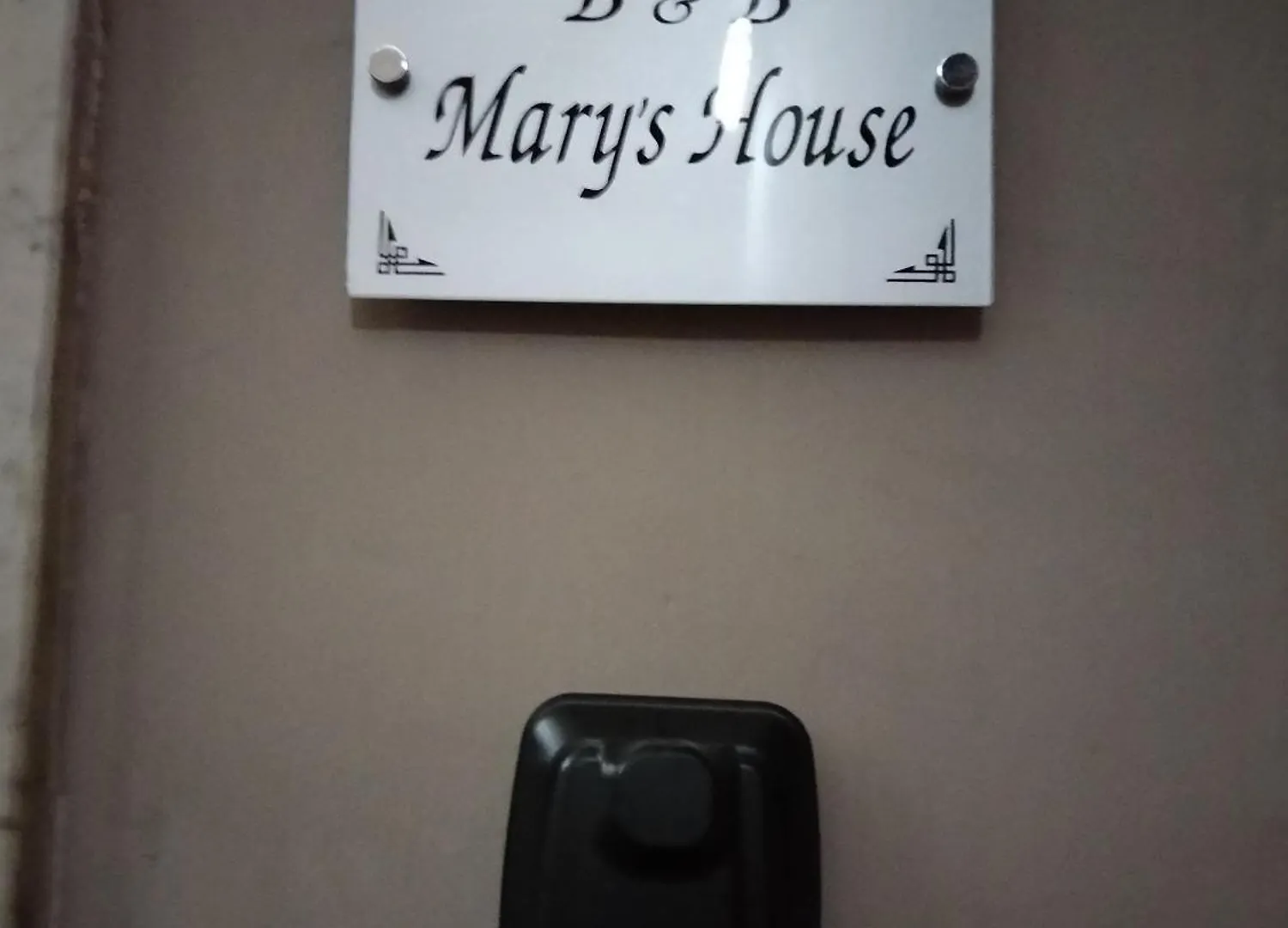 Mary House Napoli Centro Apartment  Naples